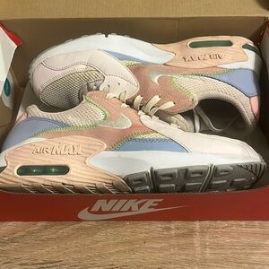 Nike Air Max Excee

Slight wear, but in good shape with original box